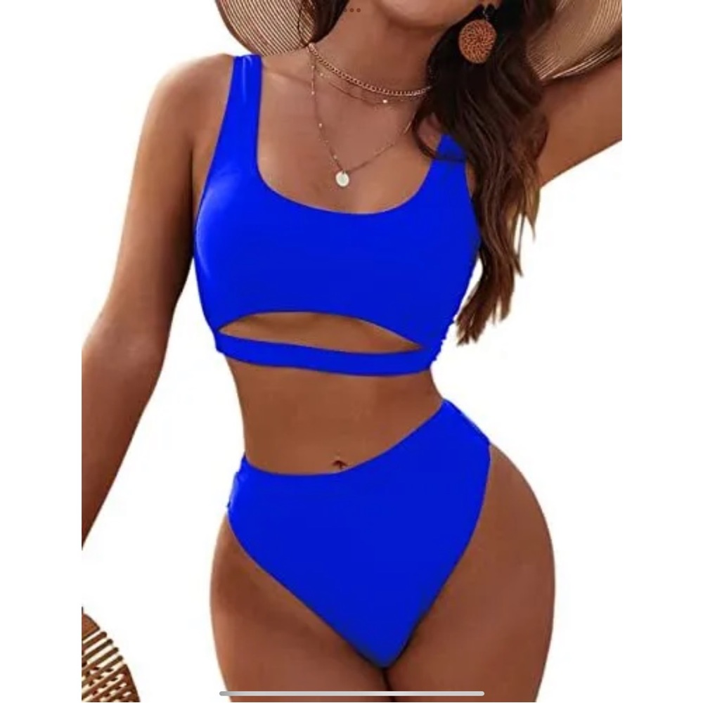Blooming Jelly High Waist Royal Blue Bikini
Size Small
Padded Cups